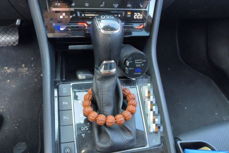 Used Skoda Superb 2019 TSI330 DSG Comfort Edition Gear Lever