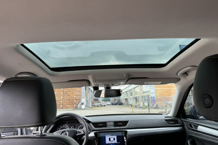 Used Skoda Superb 2019 Facelifted TSI280 DSG Comfort Edition Headliner