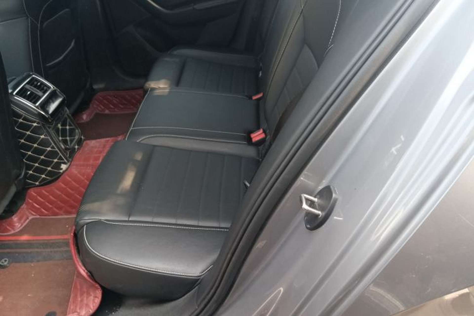 Used Skoda Superb 2019 Facelifted TSI280 DSG Comfort Edition Interior 4