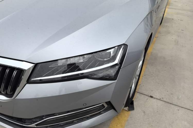 Used Skoda Superb 2019 Restyled TSI330 DSG Comfort Edition Left Front Headlight