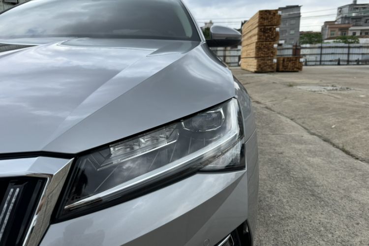 Used Skoda Superb 2019 Facelifted TSI280 DSG Comfort Edition Left Front Headlight