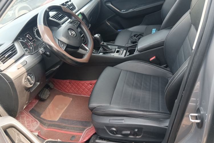 Used Skoda Superb 2019 Facelifted TSI280 DSG Comfort Edition Left Front Seat