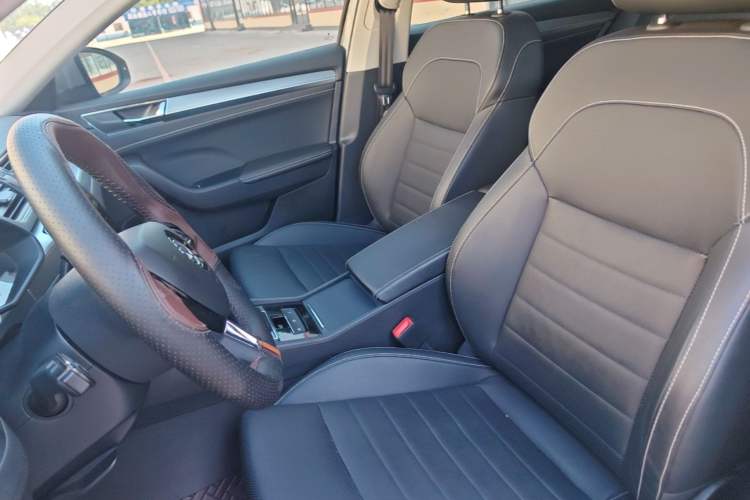 Used Skoda Superb 2019 Facelifted TSI280 DSG Comfort Edition Left Front Seat