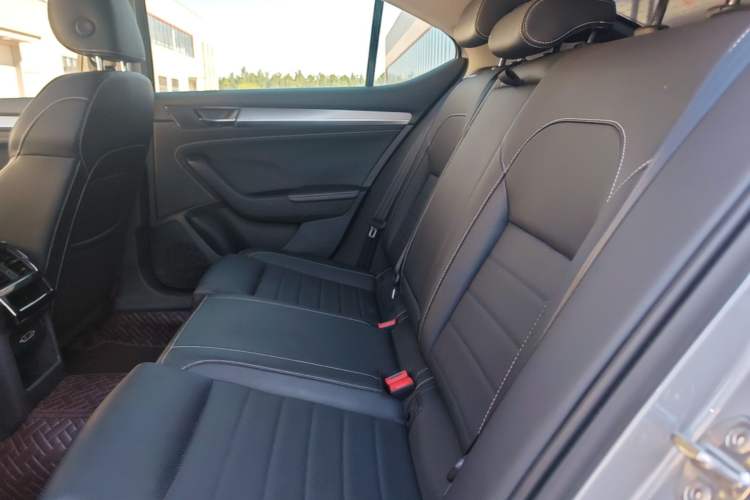 Used Skoda Superb 2019 Facelifted TSI280 DSG Comfort Edition Left Rear Seat