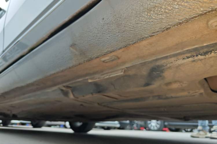 Used Skoda Superb 2019 TSI280 DSG Comfort Edition Left Side Sill