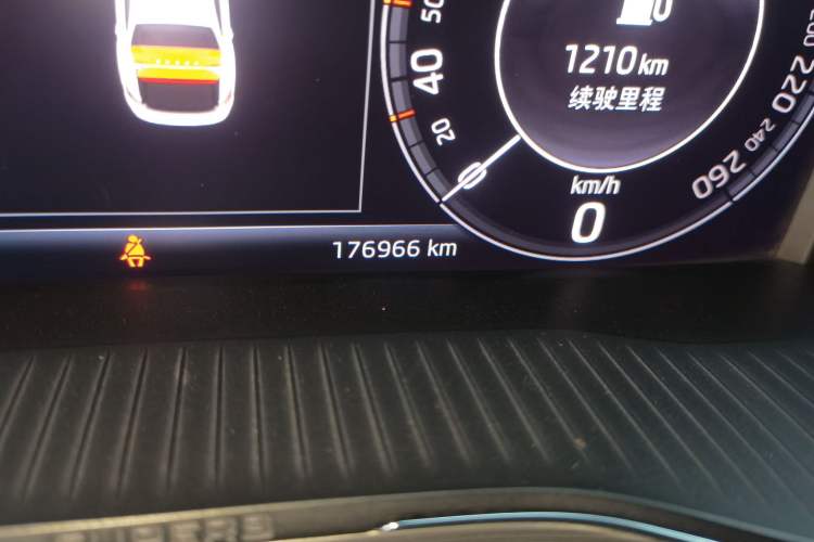 Used Skoda Superb 2019 TSI330 DSG Comfort Edition Odometer Close Up