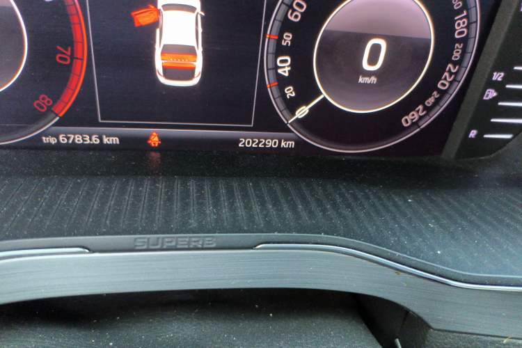Used Skoda Superb 2019 TSI330 DSG Comfort Edition Odometer Close Up