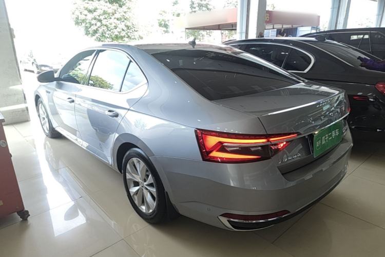 Used Skoda Superb 2019 Facelifted TSI280 DSG Comfort Edition Rear Left 45 Deg