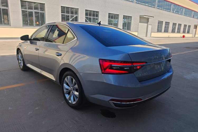 Used Skoda Superb 2019 Facelifted TSI280 DSG Comfort Edition Rear Left 45 Deg