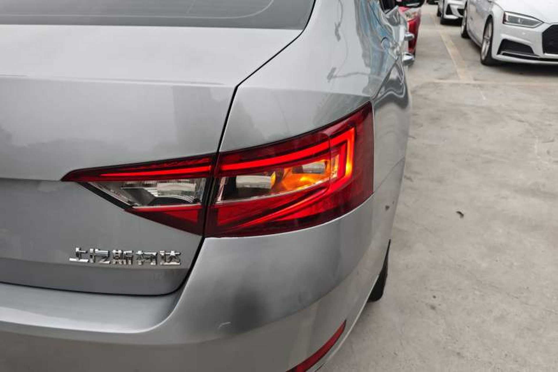 Used Skoda Superb 2019 TSI280 DSG Comfort Edition Right Rear Taillight