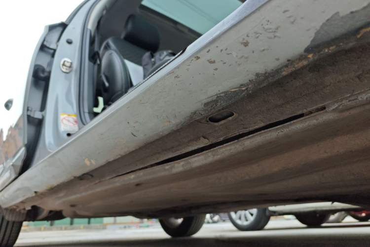 Used Skoda Superb 2019 TSI280 DSG Comfort Edition Right Side Sill