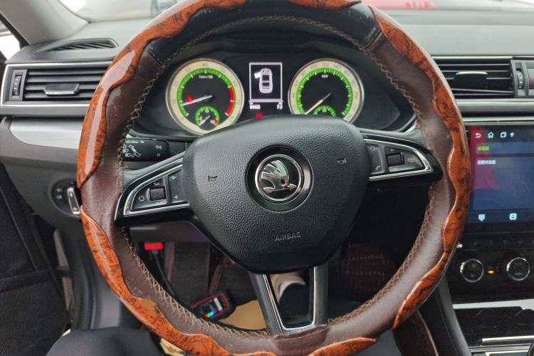 Used Skoda Superb 2019 TSI280 DSG Comfort Edition Steering Wheel