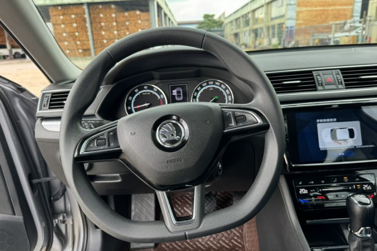 Used Skoda Superb 2019 Facelifted TSI280 DSG Comfort Edition Steering Wheel
