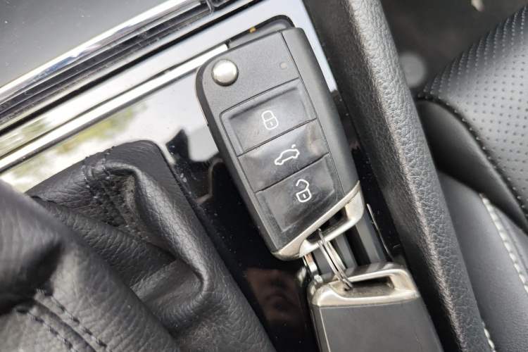 Used Skoda Superb 2019 Restyled TSI330 DSG Comfort Edition Vehicle Key