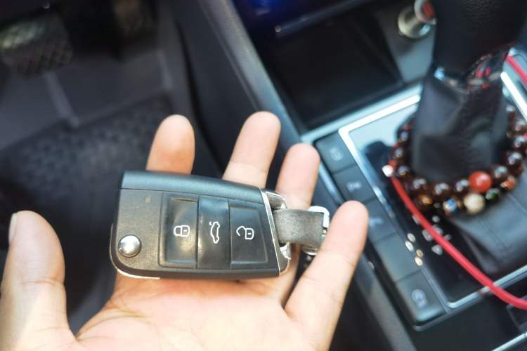 Used Skoda Superb 2019 TSI330 DSG Comfort Edition Vehicle Key