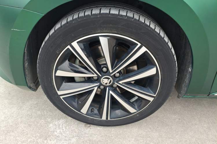 Used Skoda Superb 2019 Restyled TSI330 DSG Comfort Edition Exterior 7