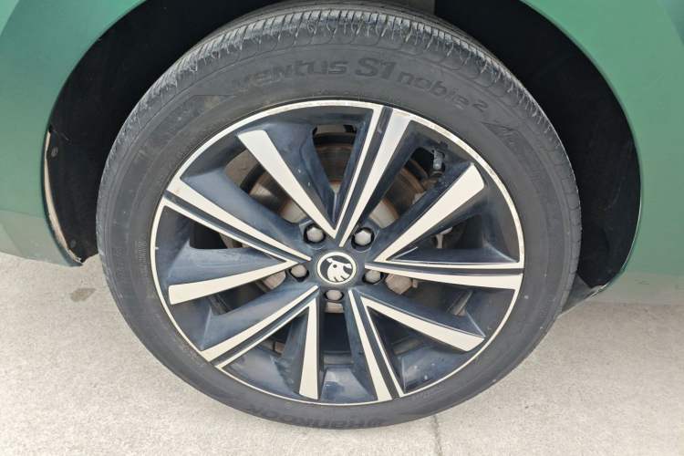 Used Skoda Superb 2019 Restyled TSI330 DSG Comfort Edition Exterior 8