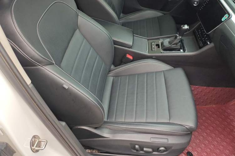 Used Skoda Superb 2019 Restyled TSI330 DSG Comfort Edition Right Front Seat
