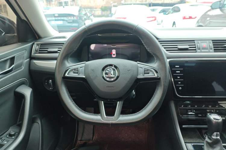 Used Skoda Superb 2019 Restyled TSI330 DSG Comfort Edition Steering Wheel