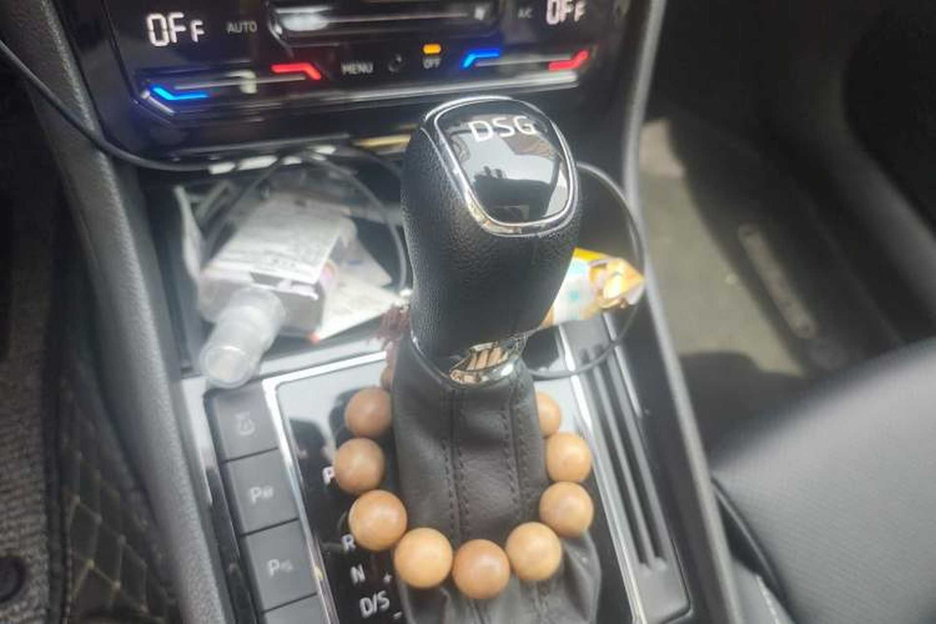 Used Skoda Superb 2019 Restyled TSI330 DSG Comfort Edition Gear Lever