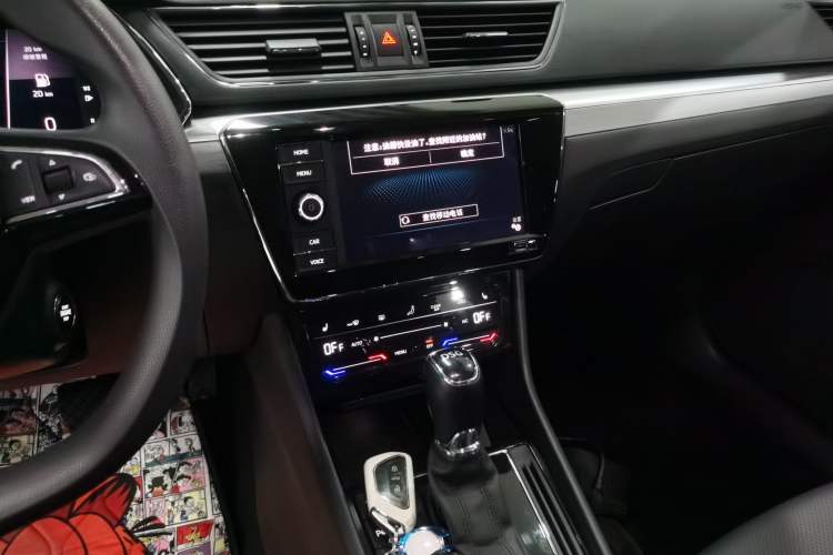 Used Skoda Superb 2019 Restyled TSI330 DSG Comfort Edition Audio And AC Panel