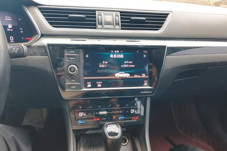 Used Skoda Superb 2019 TSI330 DSG Luxury Edition Audio And AC Panel