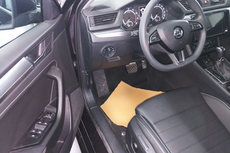 Used Skoda Superb 2019 TSI280 DSG Comfort Edition Driver Seat