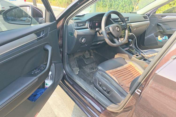 Used Skoda Superb 2019 Restyled TSI330 DSG Comfort Edition Driver Seat