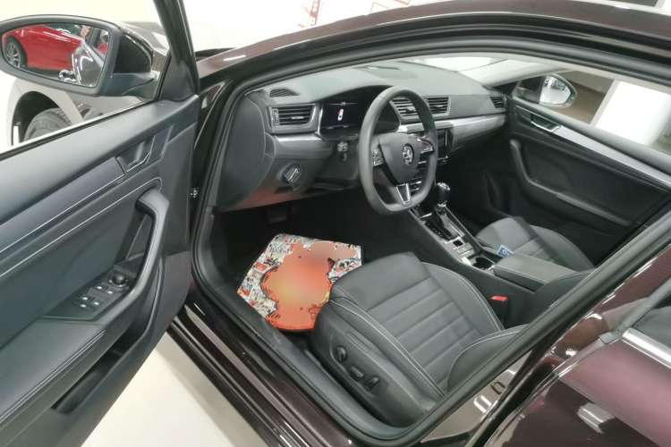 Used Skoda Superb 2019 Restyled TSI330 DSG Comfort Edition Driver Seat
