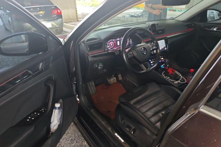 Used Skoda Superb 2019 TSI330 DSG Luxury Edition Driver Seat