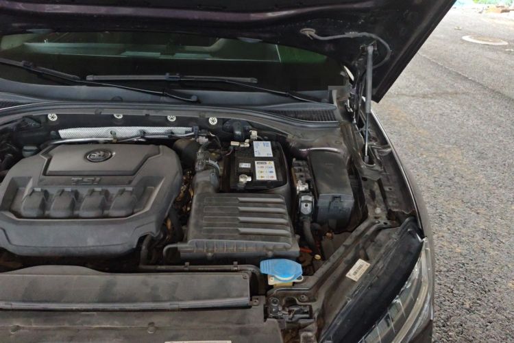 Used Skoda Superb 2019 TSI330 DSG Luxury Edition Engine Bay Left