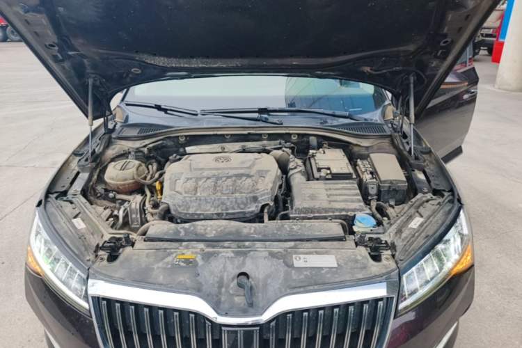 Used Skoda Superb 2019 TSI330 DSG Luxury Edition Engine Bay