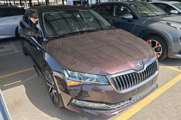 Used Skoda Superb 2019 Facelifted TSI330 DSG Luxury Edition Exterior 2