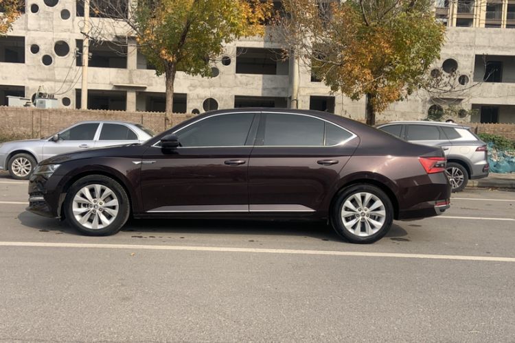 Used Skoda Superb 2019 Restyled TSI330 DSG Comfort Edition Exterior 6
