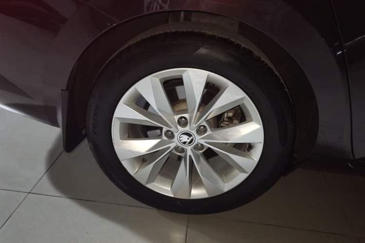 Used Skoda Superb 2019 TSI280 DSG Comfort Edition Exterior 8