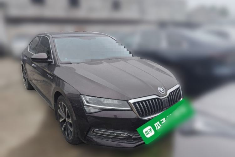 Used Skoda Superb 2019 TSI330 DSG Luxury Edition Front Right 45 Deg