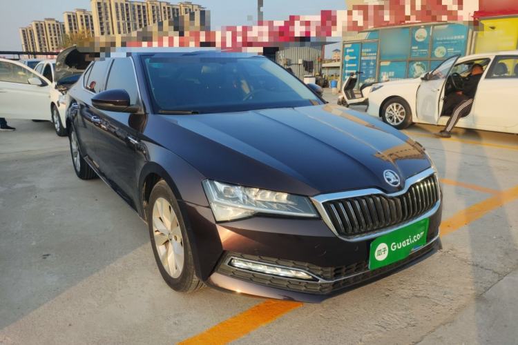 Used Skoda Superb 2019 Restyled TSI330 DSG Comfort Edition Front Right 45 Deg