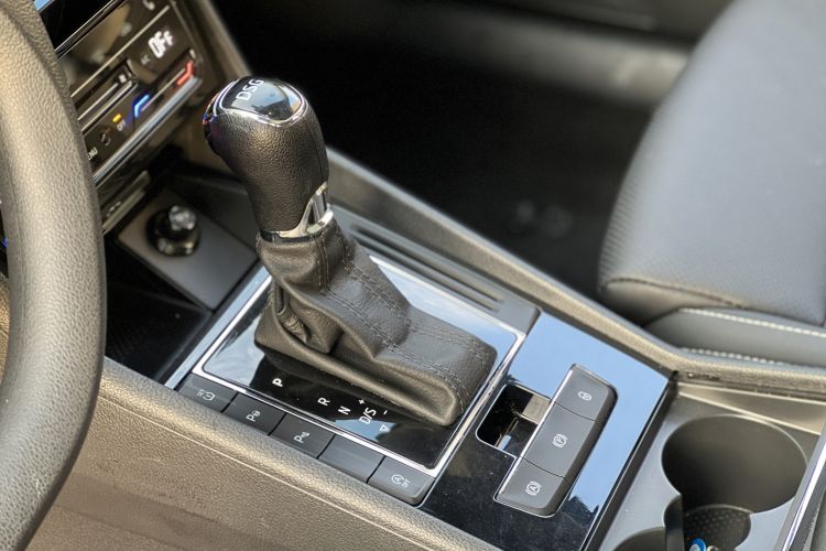 Used Skoda Superb 2019 Restyled TSI330 DSG Comfort Edition Gear Lever