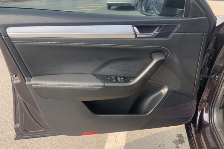 Used Skoda Superb 2019 Restyled TSI330 DSG Comfort Edition Interior 4