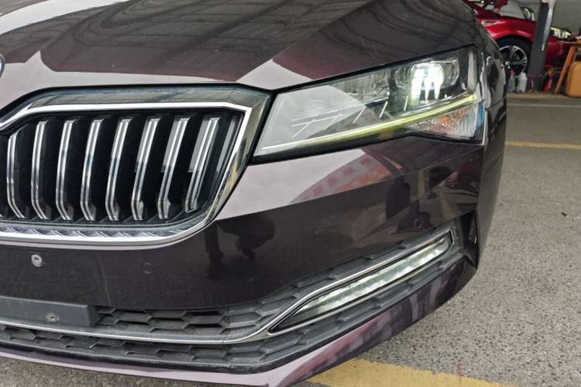 Used Skoda Superb 2019 Facelifted TSI330 DSG Luxury Edition Left Front Headlight