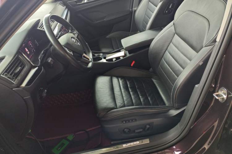 Used Skoda Superb 2019 Facelifted TSI330 DSG Luxury Edition Left Front Seat