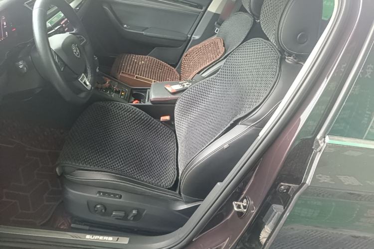 Used Skoda Superb 2019 TSI330 DSG Luxury Edition Left Front Seat