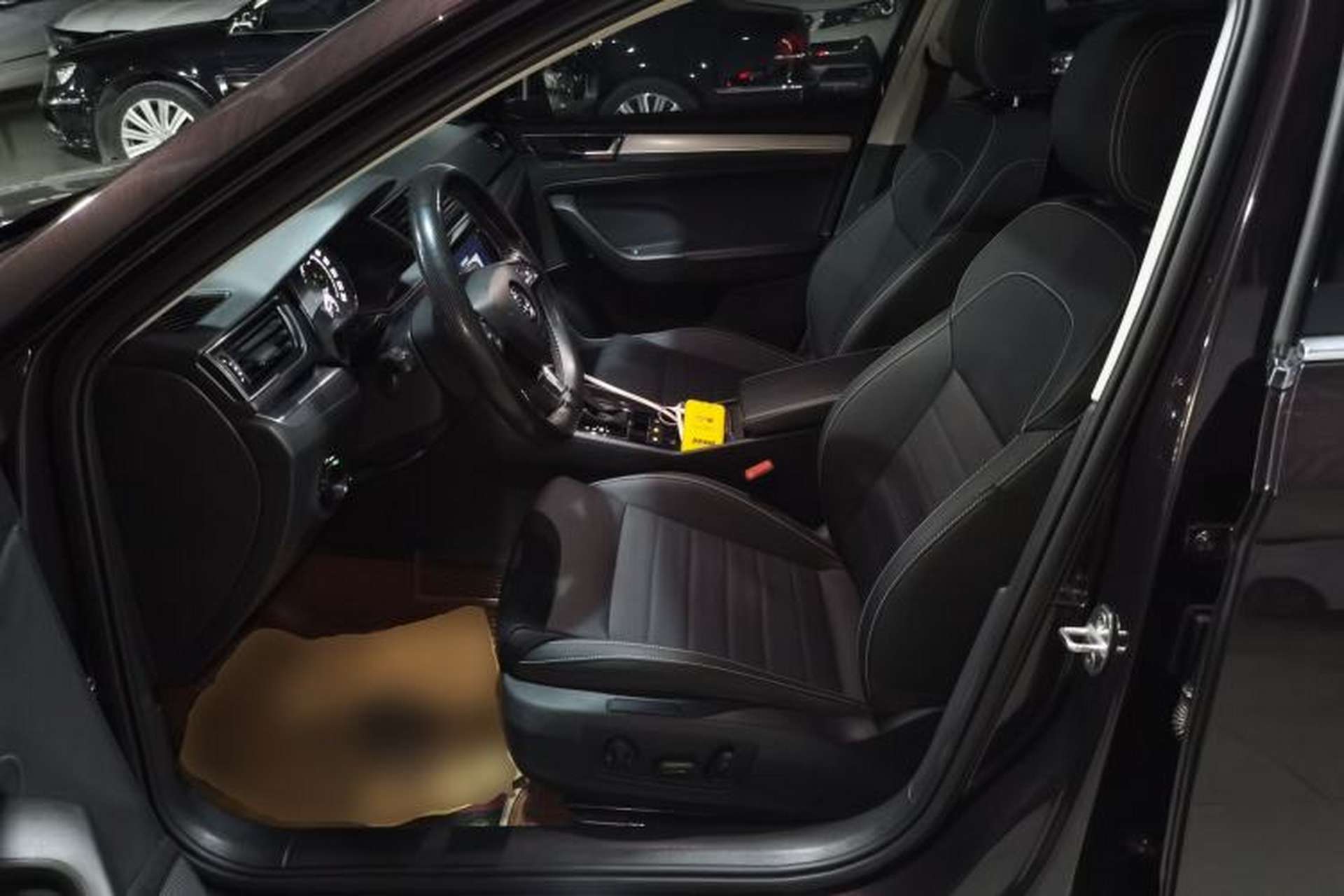 Used Skoda Superb 2019 TSI280 DSG Comfort Edition Left Front Seat