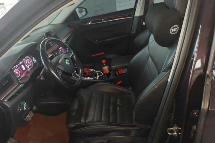 Used Skoda Superb 2019 TSI330 DSG Luxury Edition Left Front Seat