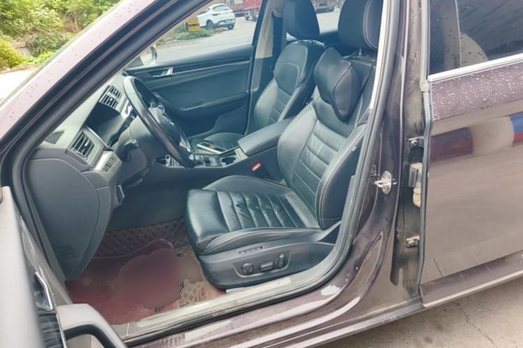 Used Skoda Superb 2019 TSI330 DSG Luxury Edition Left Front Seat