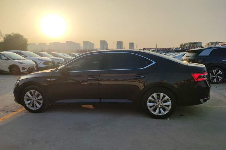 Used Skoda Superb 2019 Restyled TSI330 DSG Comfort Edition Left Side