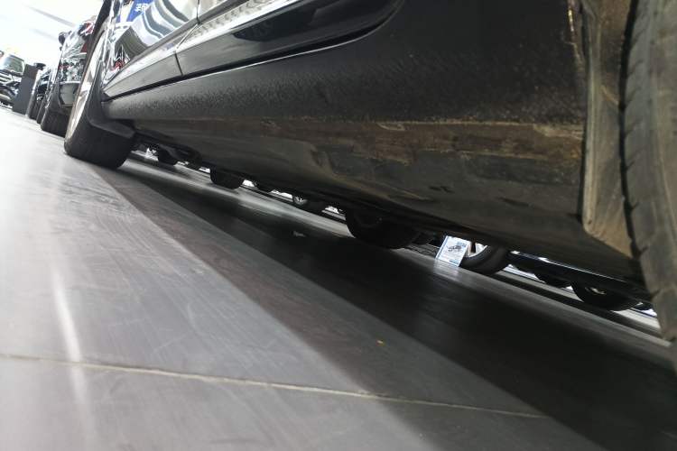 Used Skoda Superb 2019 TSI280 DSG Comfort Edition Left Side Sill