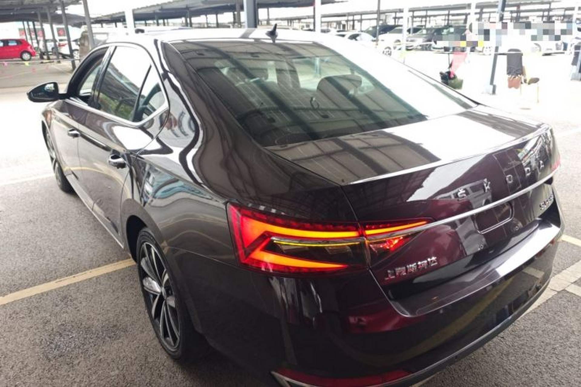 Used Skoda Superb 2019 Facelifted TSI330 DSG Luxury Edition Rear Left 45 Deg