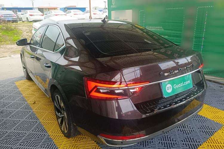 Used Skoda Superb 2019 TSI330 DSG Luxury Edition Rear Left 45 Deg