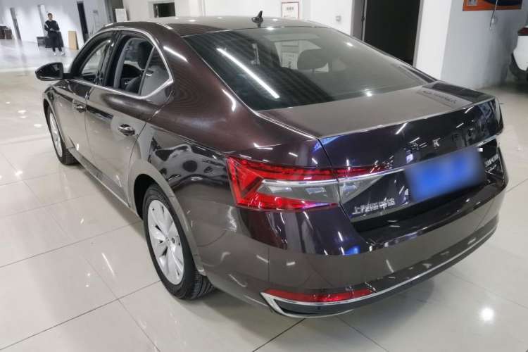 Used Skoda Superb 2019 Restyled TSI330 DSG Comfort Edition Rear Left 45 Deg